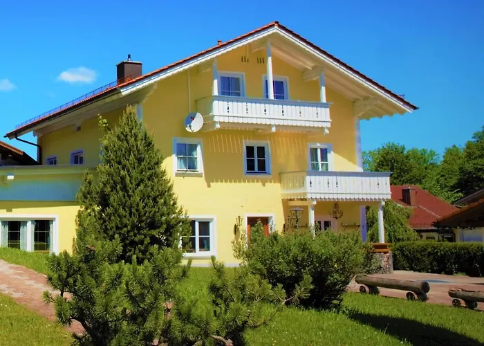 3-Sterne-Hotel: HoFer am Zeitberg - Hotel Garni&Ferienwohnungen